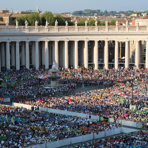 Ministrant*innen-Romwallfahrt 2018 - Papstaudienz am Petersplatz