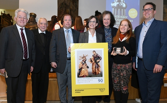V. l.: LH a. d. Dr. Josef Pühringer, Bischof em. Dr. h. c. Maximilian Aichern, Mag. Wilhelm Remes (Österreichischer Philatelistenverein St. Gabriel), Dr. Thekla Weissengruber (Oö. Landesmuseum), Dr. Lothar Schultes (Oö. Landesmuseum), Kirsten Lubach 